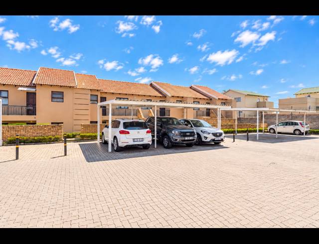 2 BEDROOM APARTMENT FOR SALE IN NORTH RIDING